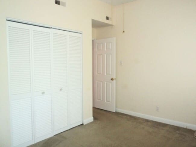 Building Photo - 4910 Washington Ave