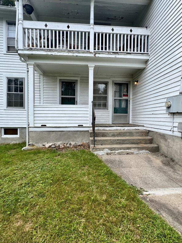 Building Photo - 111 Rockwell St