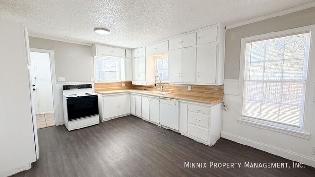 Building Photo - 3111 31st St