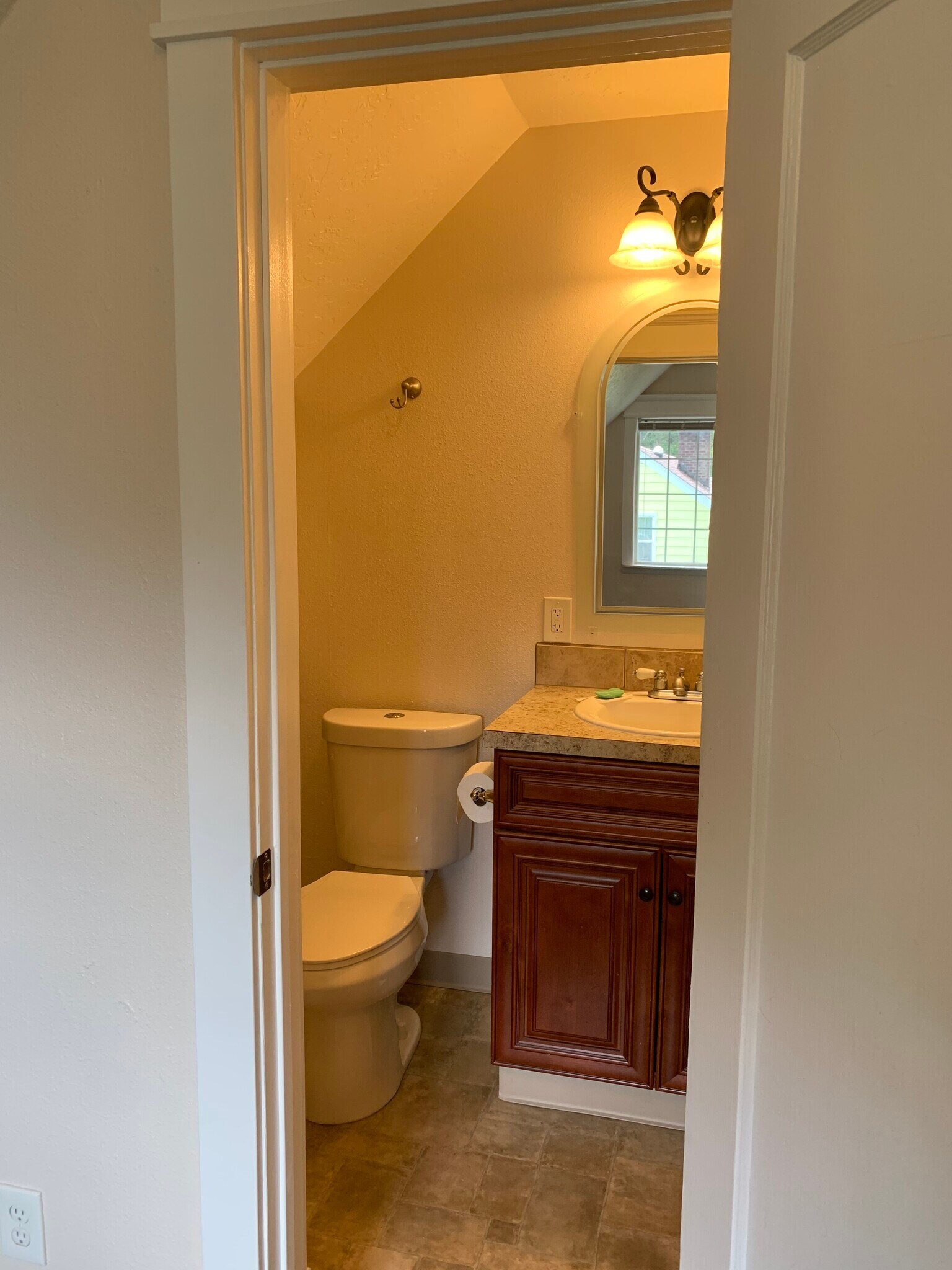 Bath - 647 N Morton St