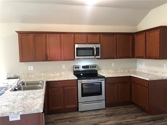 Building Photo - 1296 S Springfield Dr