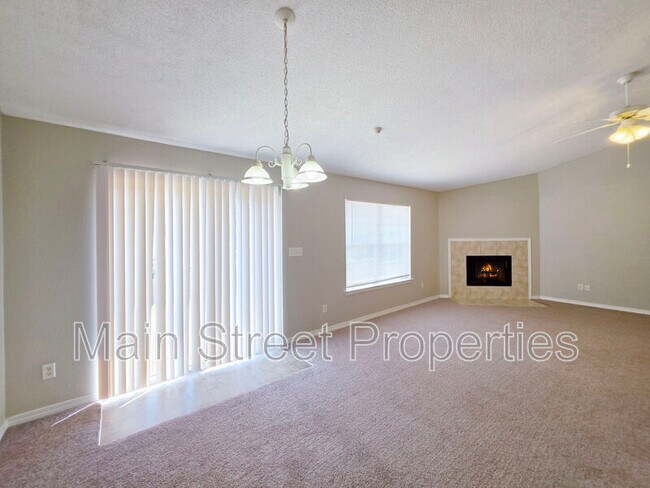 Building Photo - 1638 Dee's Rd