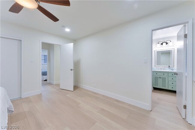 Building Photo - 105 Marigold Ln