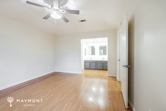 Building Photo - 8407 Old Meadow Ln