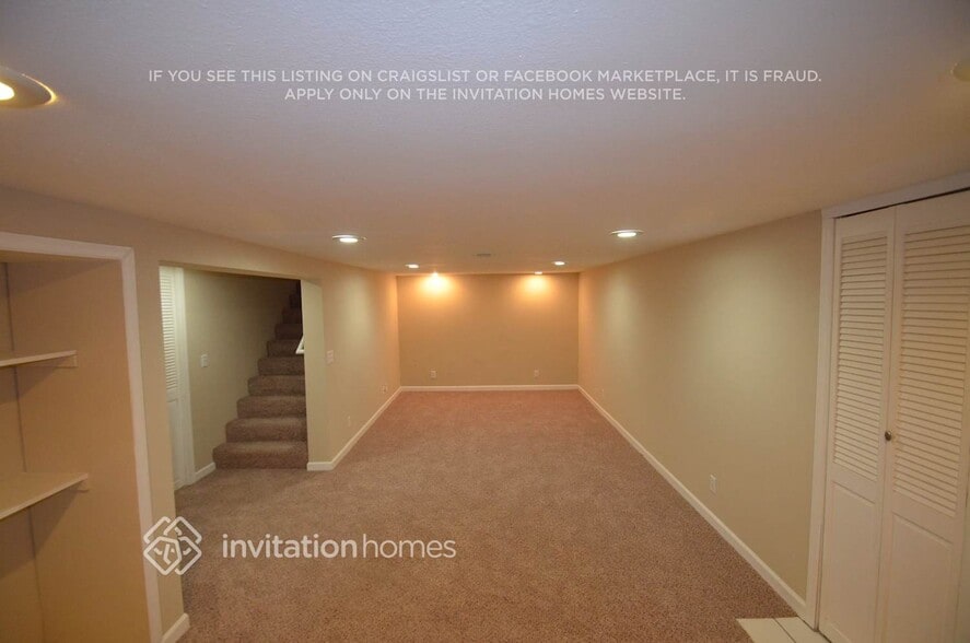 Building Photo - 707 Keniston St N