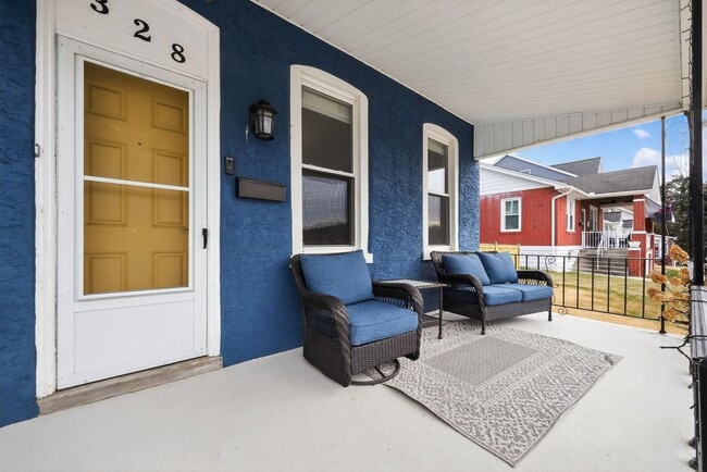 Building Photo - 4 Bedroom, 2 Bath Conshohocken Gem!