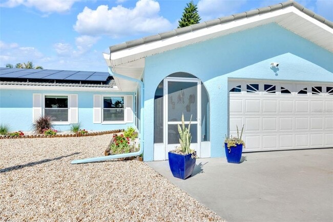 Building Photo - 1015 Spindle Palm Way