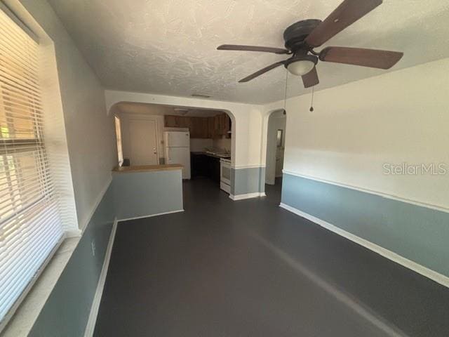 Building Photo - 2004 E Genesee St