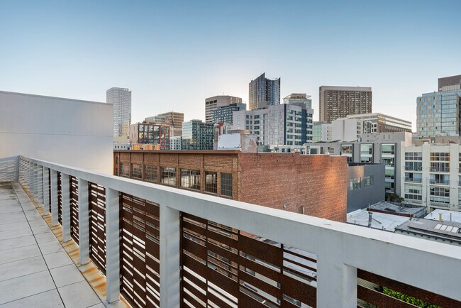 Building Photo - 1288 Howard St