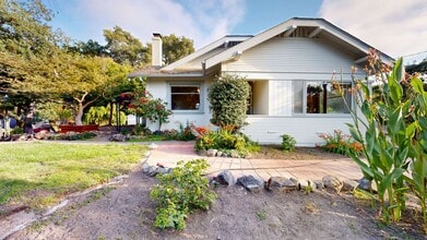 Building Photo - Bright Country Three Bedroom One Bathroom ...