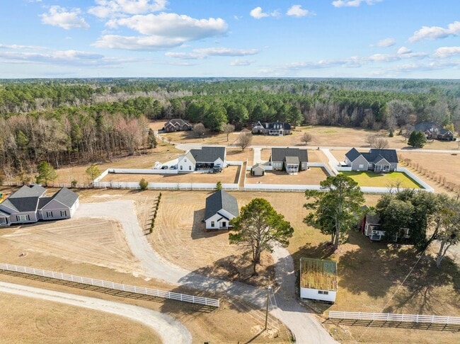 Building Photo - New Construction!