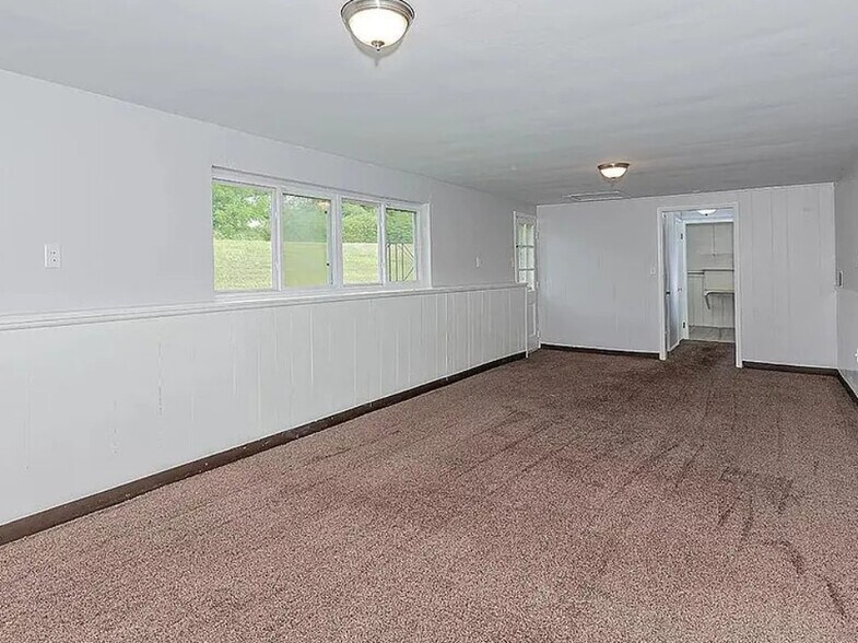 Building Photo - 3606 Concord Dr