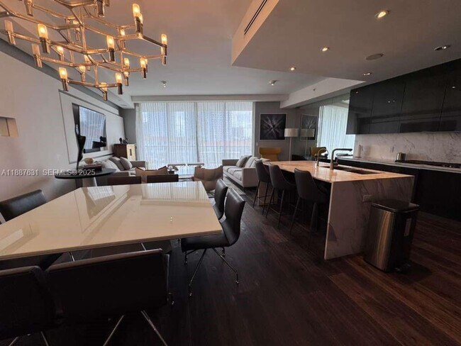 Building Photo - 3250 NE 188th St