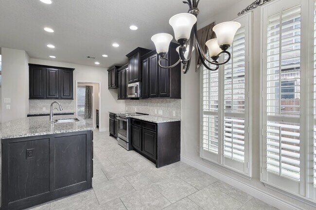Building Photo - 2882 Coral Sky