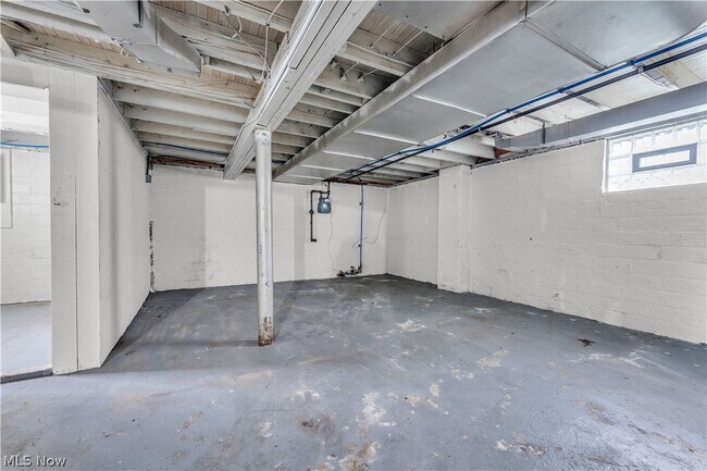 Building Photo - 4318 W 50th St