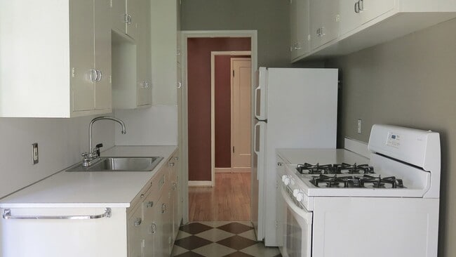 Interior Photo - Vista Avenue