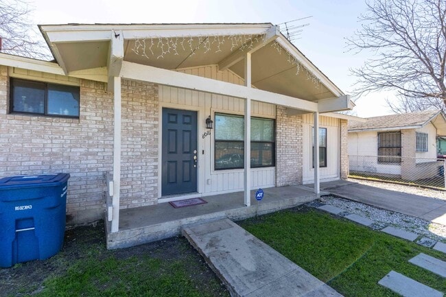 Building Photo - 8016 Landing Ave