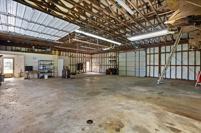 Building Photo - 2906 Avenue S