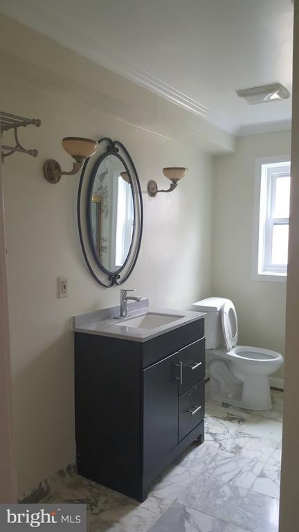 Building Photo - 7425 Dulany Dr