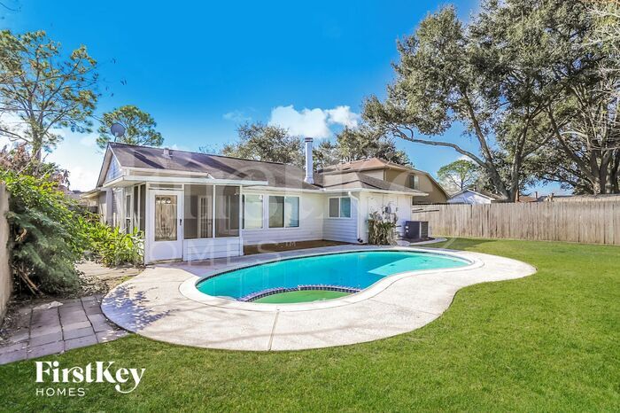 Building Photo - 3007 Becket St