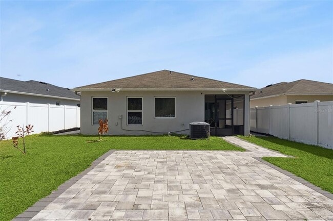 Building Photo - 3028 Lakes Crest Ave