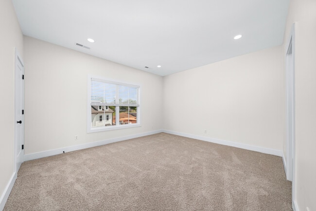 Building Photo - 1431 Spring Pointe Ln