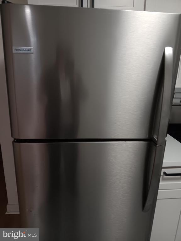 Building Photo - 3341 Mary St