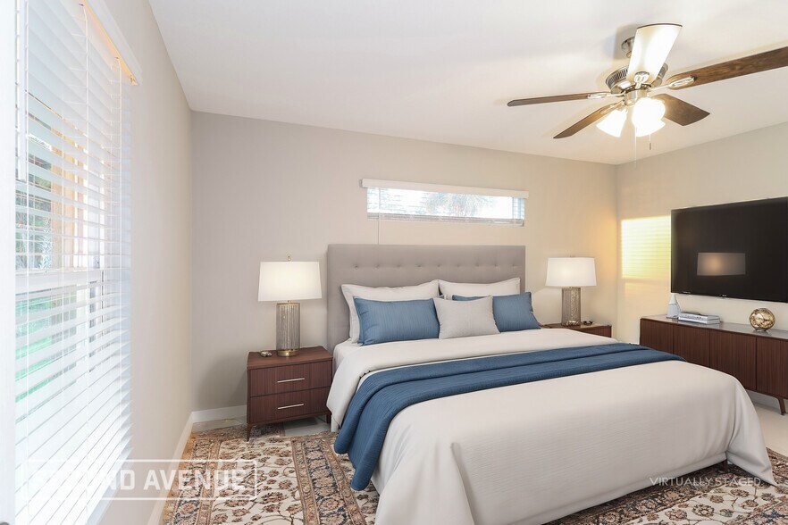 Building Photo - 291 Foley St SE