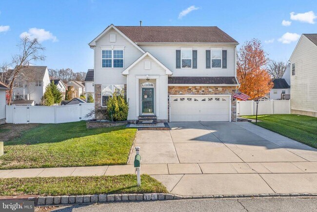 Building Photo - 109 Holly Dr