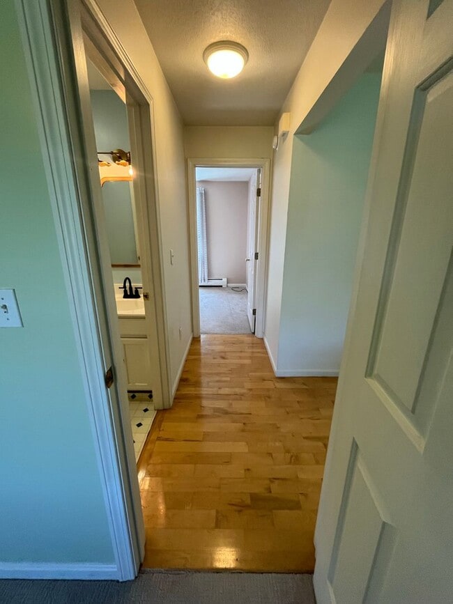Building Photo - Beautiful 3 Bedroom House to rent @ Neck R...