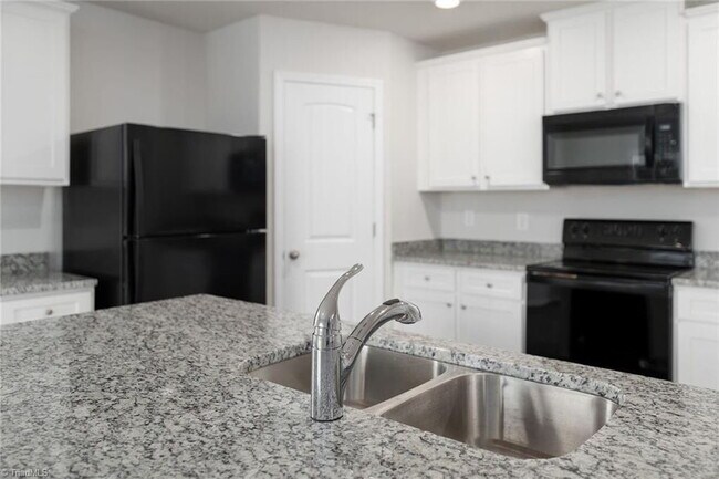 Building Photo - Nearly new Avery Plan | 3BR + Loft Home in McKnight Mill Community, Greensboro NC