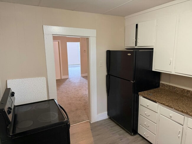 Building Photo - 141 Orange St