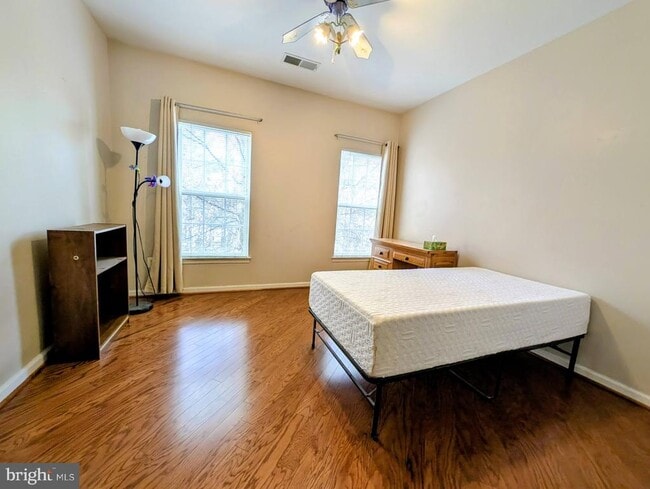 Building Photo - 6214 Westchester Park Dr