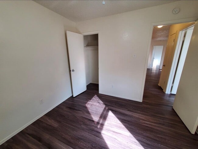 Building Photo - 1109 Hyridge St