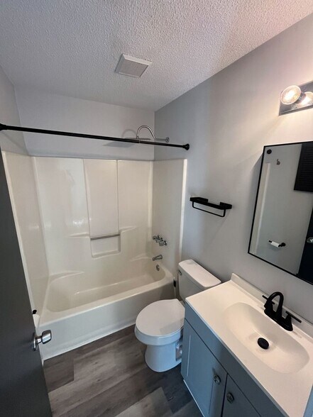 Building Photo - 4790 Champion Way