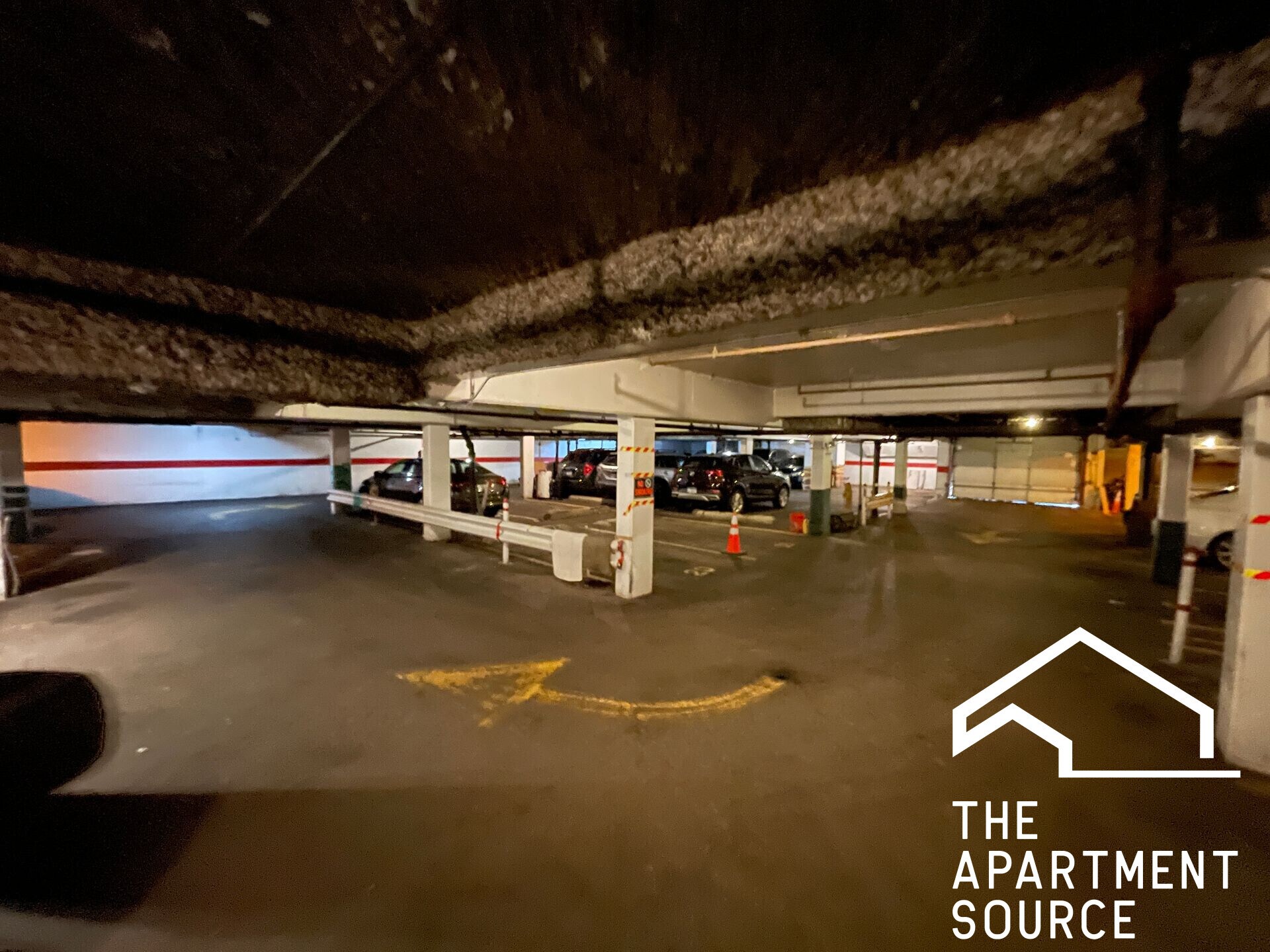 Building Photo - 744 W Gordon Terrace