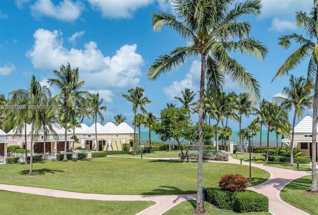 Building Photo - 791 Crandon Blvd