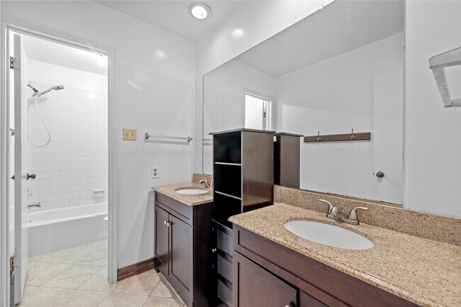 Building Photo - 3307 Ashfield Dr