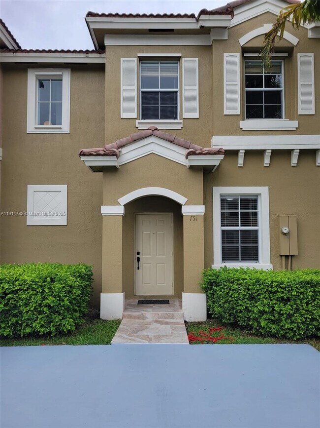 Primary Photo - 751 SE 2nd St