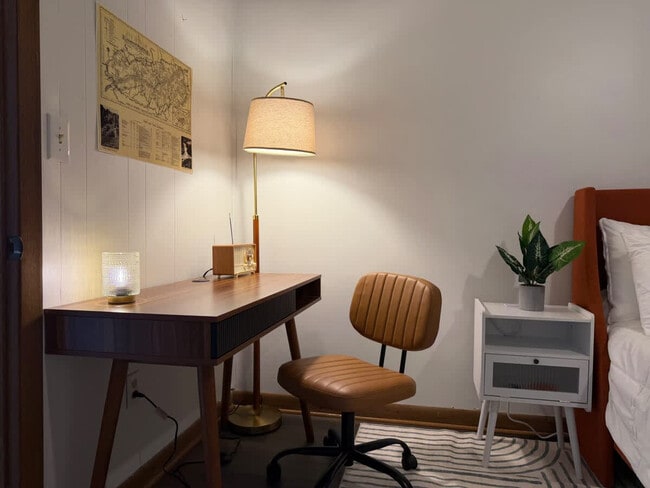 Building Photo - 157 W Holly Ridge Rd