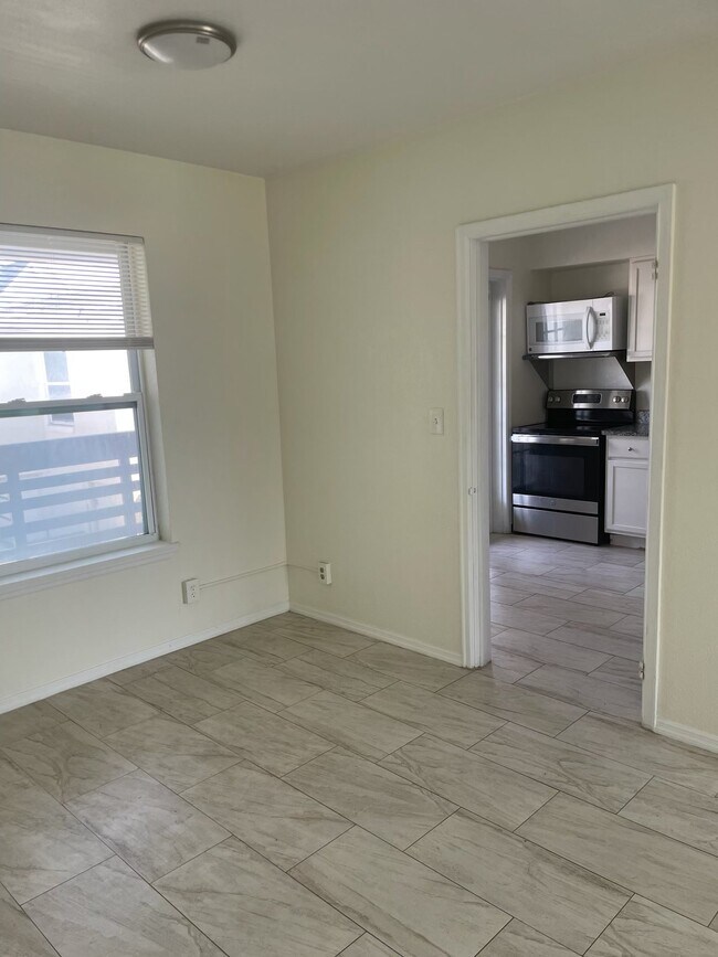 Building Photo - 600 Riverview Blvd