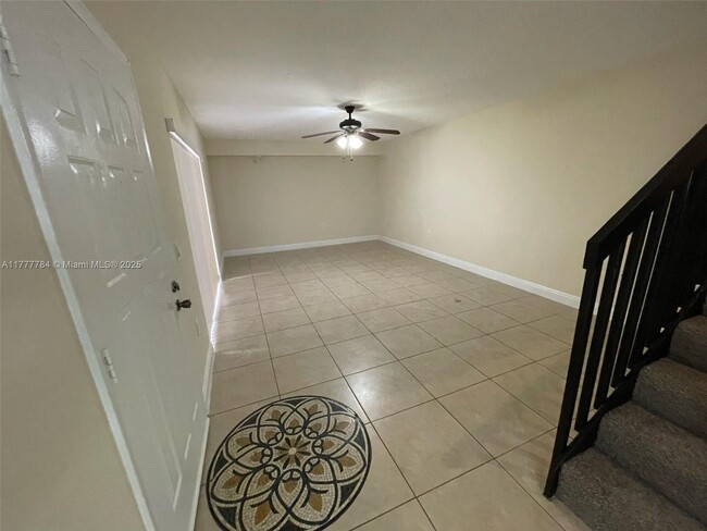 Building Photo - 870 Blue Ridge Cir