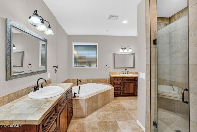 Building Photo - 1414 W Coral Reef Dr