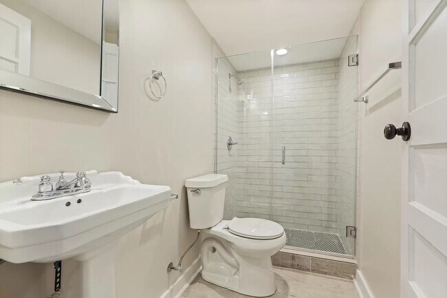 Building Photo - Constantinople