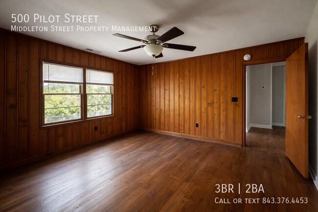 Building Photo - 500 Pilot St