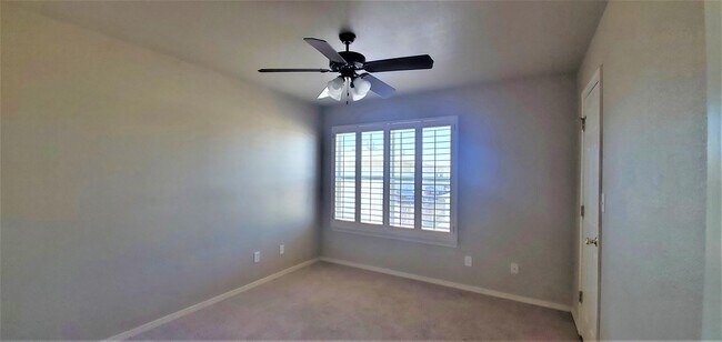 Building Photo - 10051 Railroad Dr