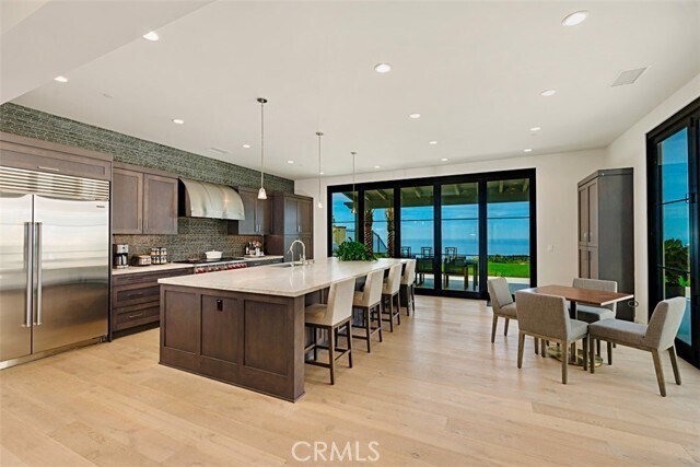 Building Photo - 12 Water Port