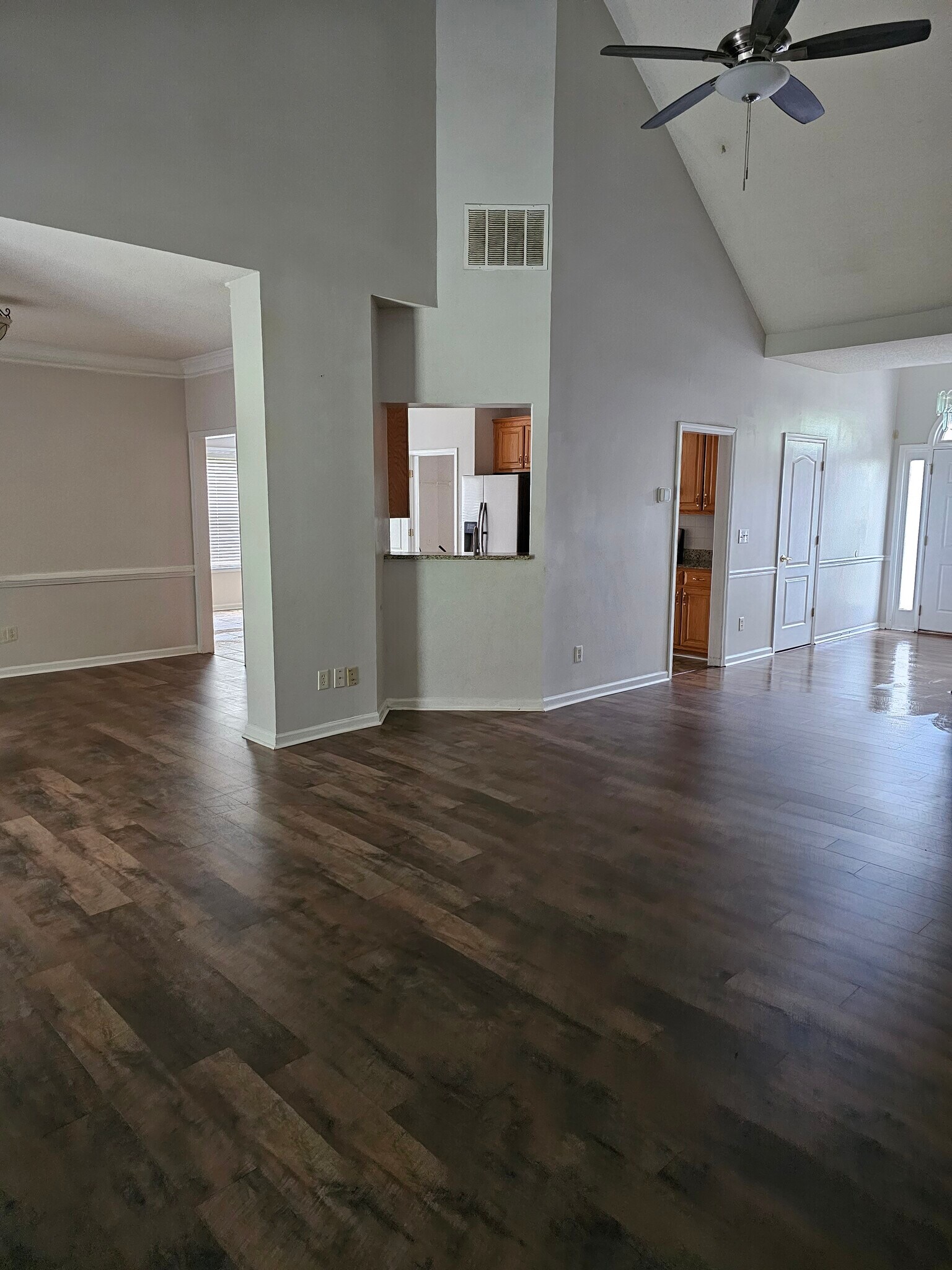 Great room - 12222 Crestwood Ct