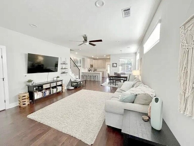 Building Photo - 6310 Porter St