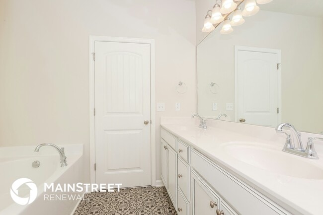 Building Photo - 2039 Secretariat Trace